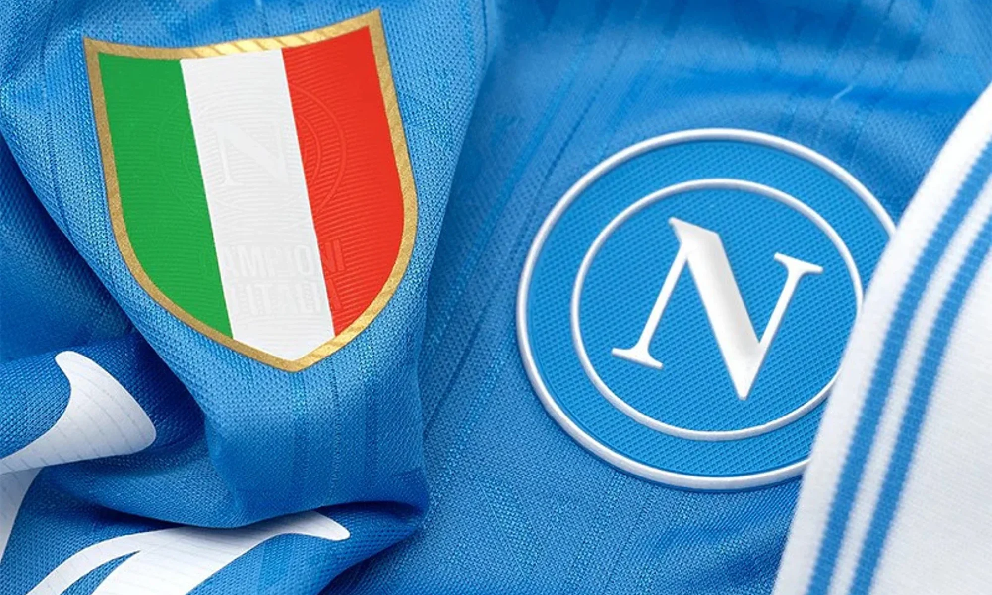 Las camisetas del Napoli para la Champions League 2025-2026, con el Scudetto en el pecho