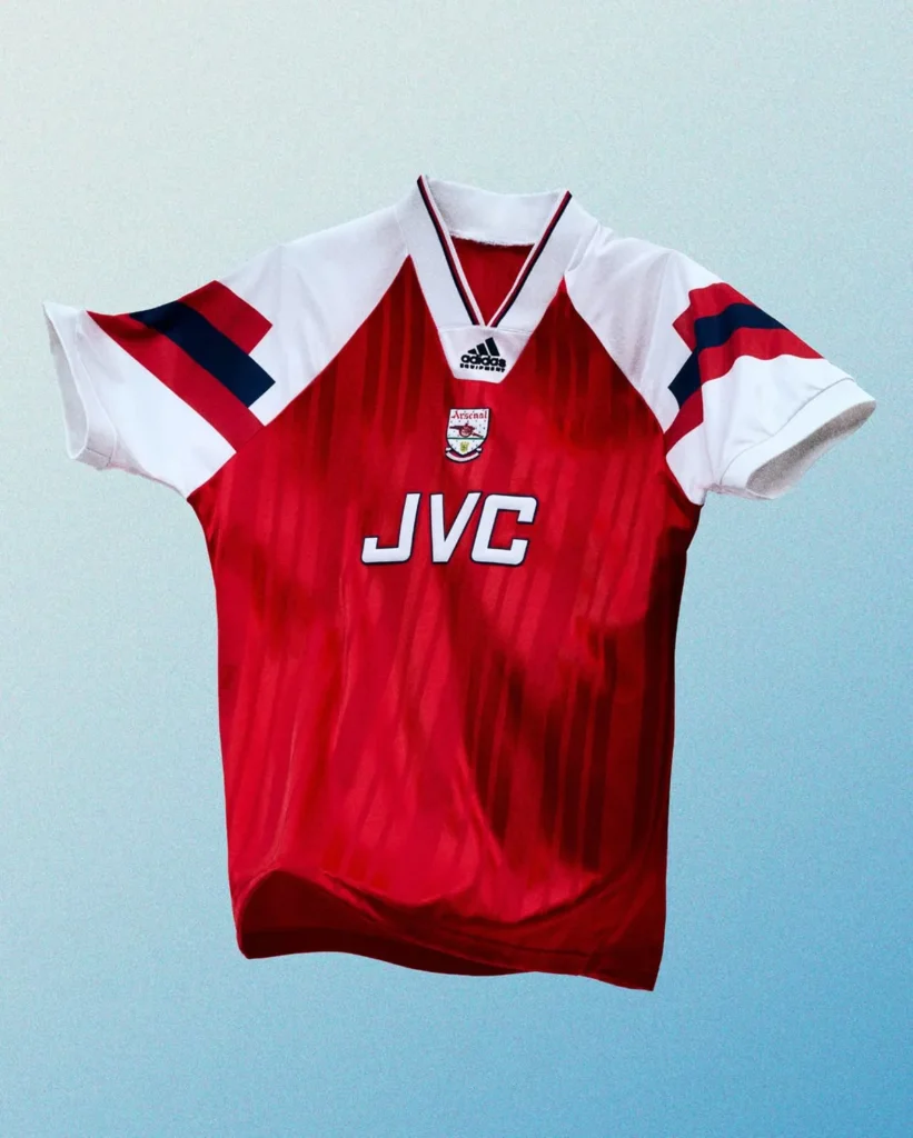 adidas relanza la camiseta retro del Arsenal de 1992-1994, un clásico de la era Highbury