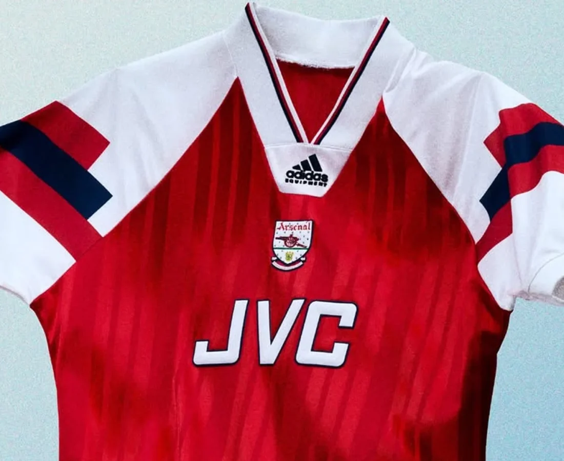 adidas relanza la camiseta retro del Arsenal de 1992-1994, un clásico de la era Highbury
