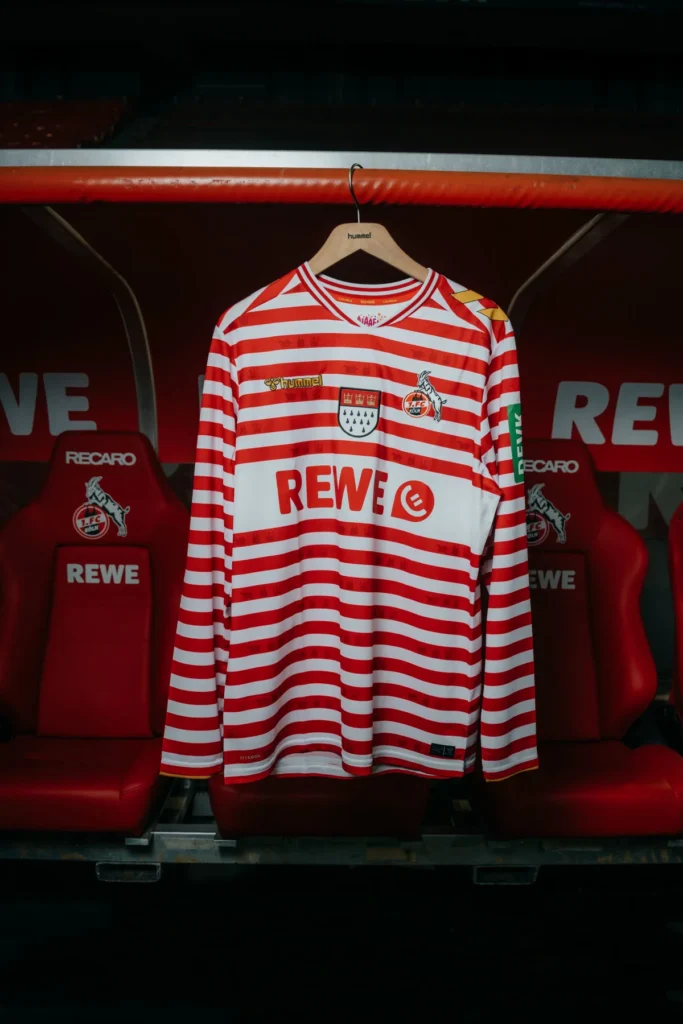 La camiseta de carnaval del 1. FC Colonia 2025-2026 rinde homenaje a los voluntarios de Kölle