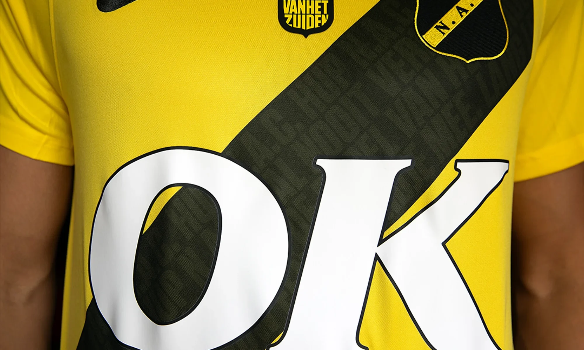 El NAC Breda viste la música: camisetas Nike 2025-2026 con jazz, Tiësto y rap