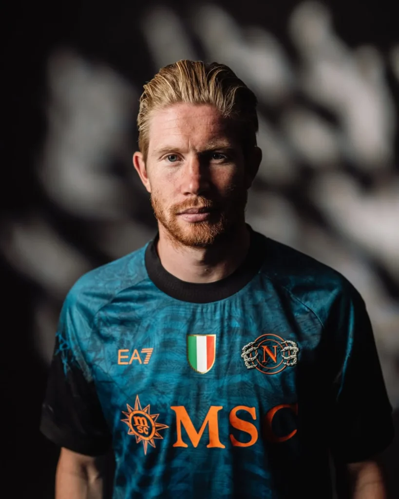 El Nápoles estrena su camiseta de Halloween 2025-2026 con una calavera en el pecho