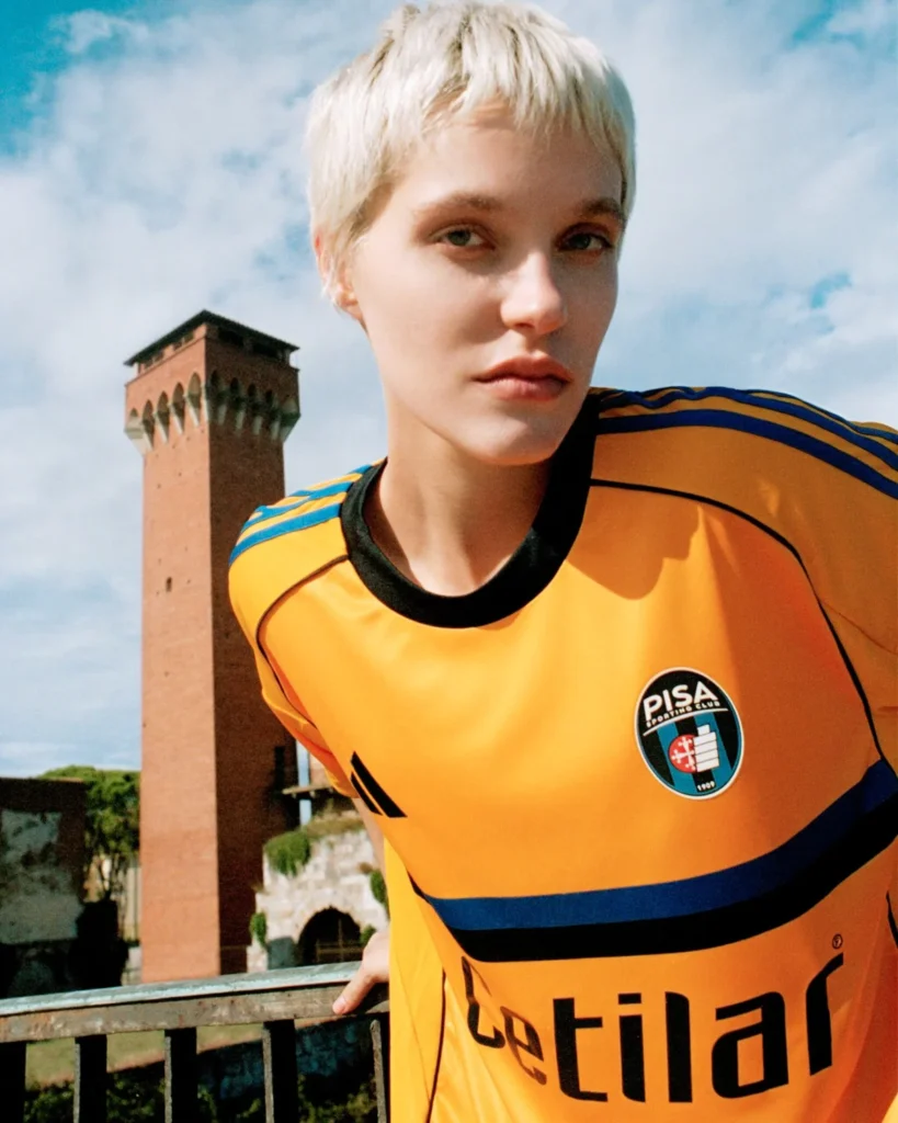 El Pisa celebra su regreso a la Serie A con unas camisetas adidas 2025-2026 llenas de oro e historia