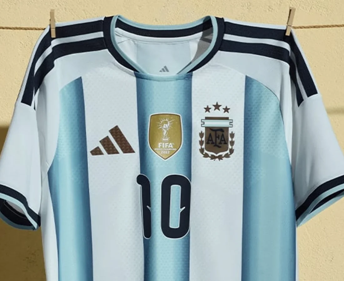 Argentina presenta su camiseta local del Mundial 2026, un homenaje a las campeonas del mundo