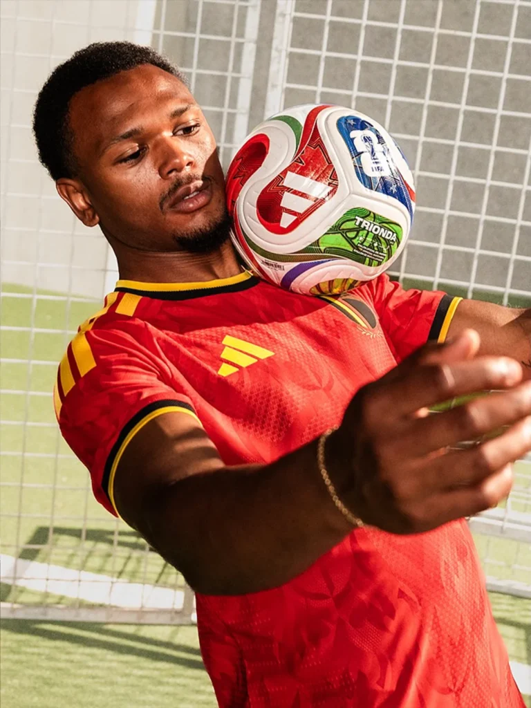 Bélgica viste las llamas de los Diablos Rojos en su camiseta para el Mundial 2026