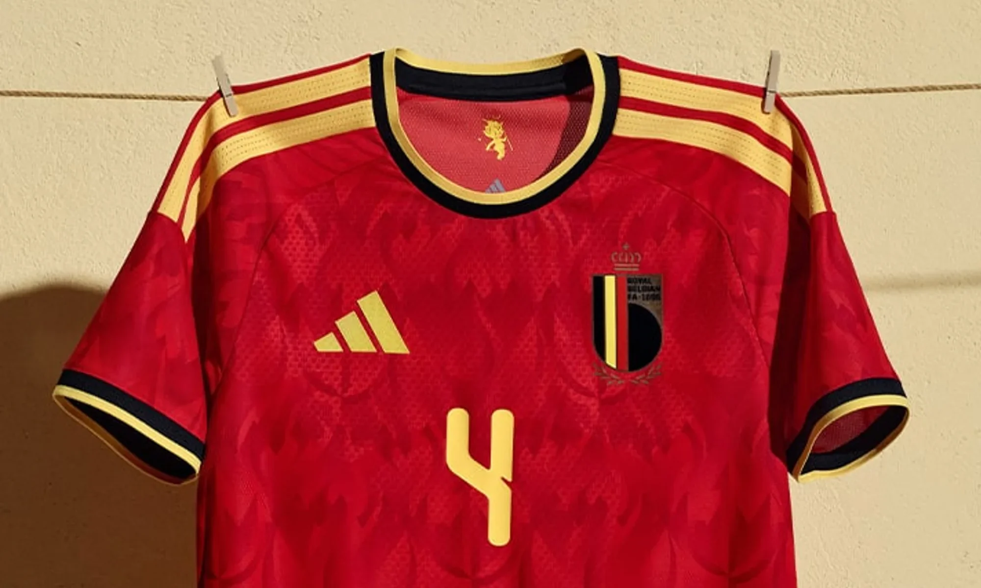 Bélgica viste las llamas de los Diablos Rojos en su camiseta para el Mundial 2026