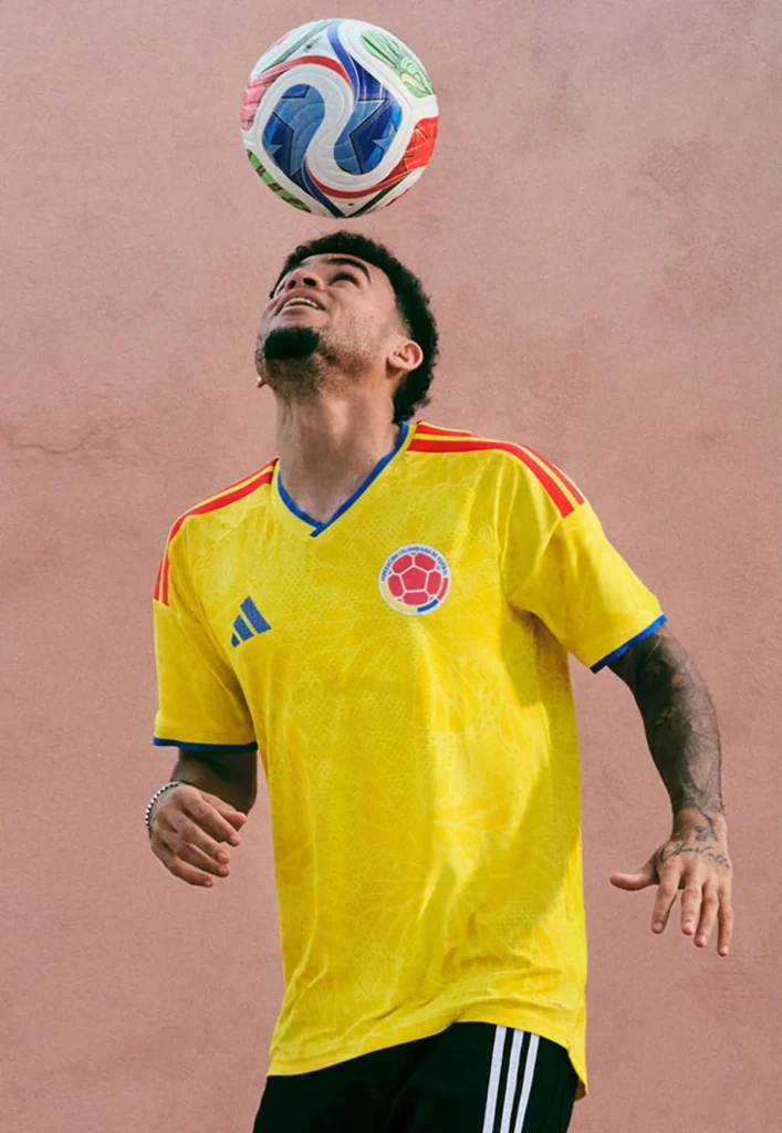 Colombia presenta su camiseta local del Mundial 2026, inspirada en el realismo mágico de García Márquez