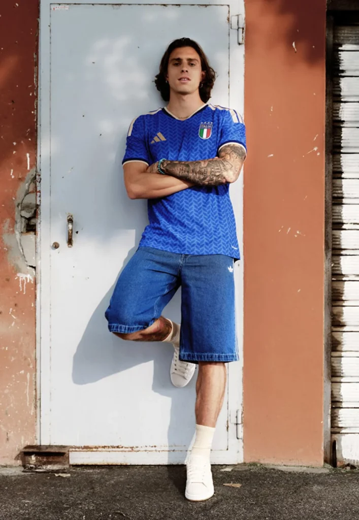 Italia presenta su camiseta local para el Mundial 2026: laureles y detalles dorados en homenaje a 2006