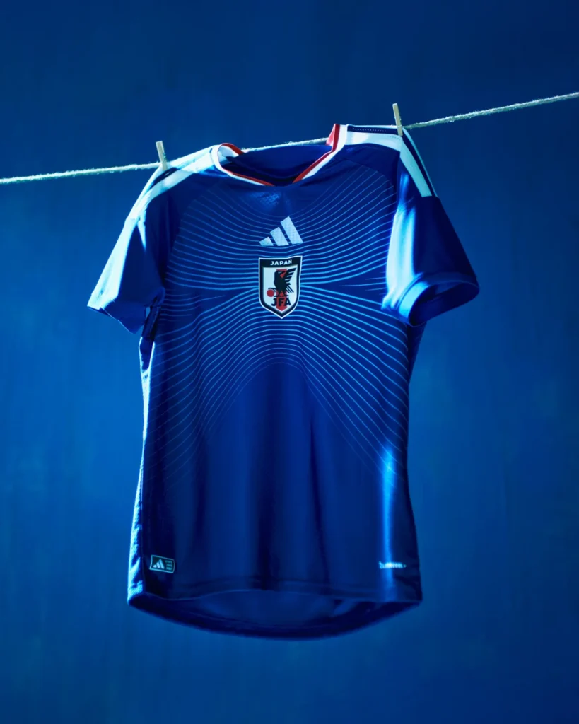 Japón estrena para el Mundial 2026 una camiseta azul inspirada en el horizonte