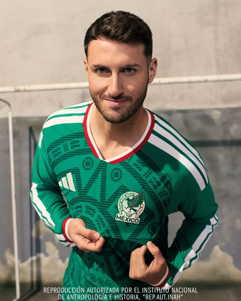México presenta su camiseta local del Mundial 2026, inspirada en la de 1998