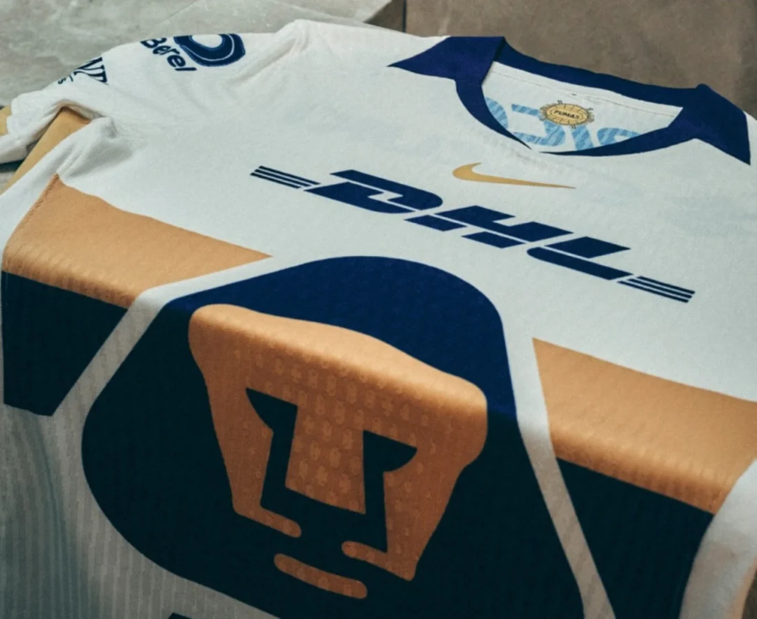 Las camisetas del Pumas UNAM 2025-2026 rinden homenaje a su estadio y a la historia universitaria