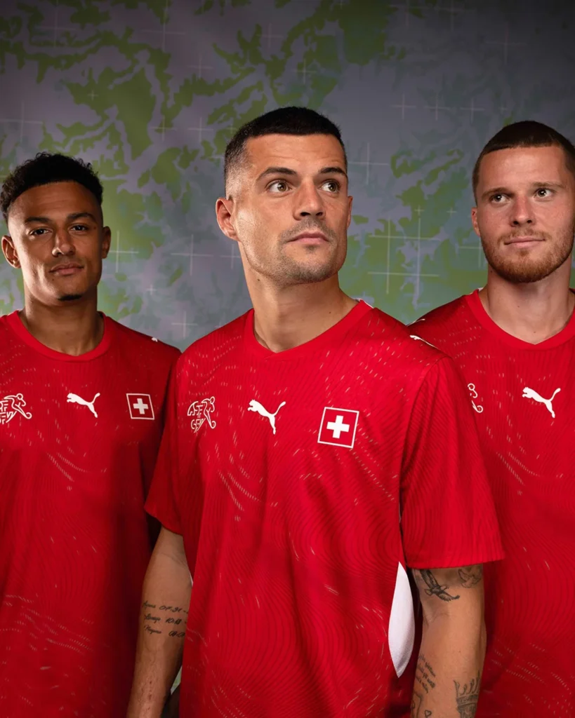 Suiza presenta su camiseta titular para el Mundial 2026, inspirada en el pasaporte suizo