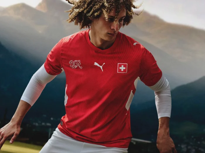 Suiza presenta su camiseta titular para el Mundial 2026, inspirada en el pasaporte suizo