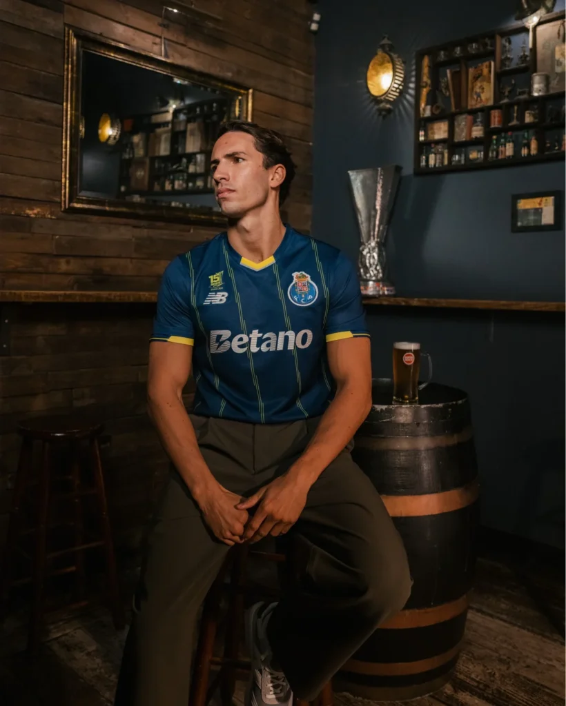 El FC Porto rinde homenaje a la Europa League de 2011 con su cuarta camiseta 2025-2026