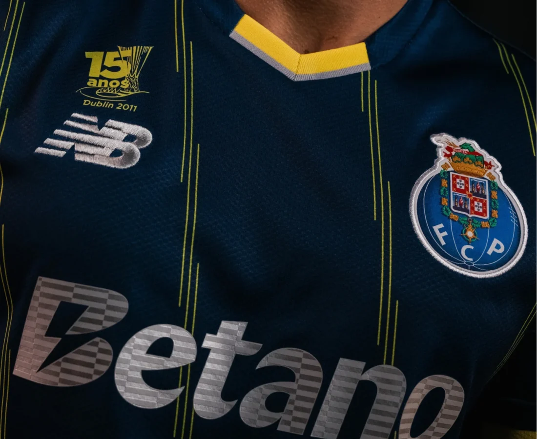El FC Porto rinde homenaje a la Europa League de 2011 con su cuarta camiseta 2025-2026
