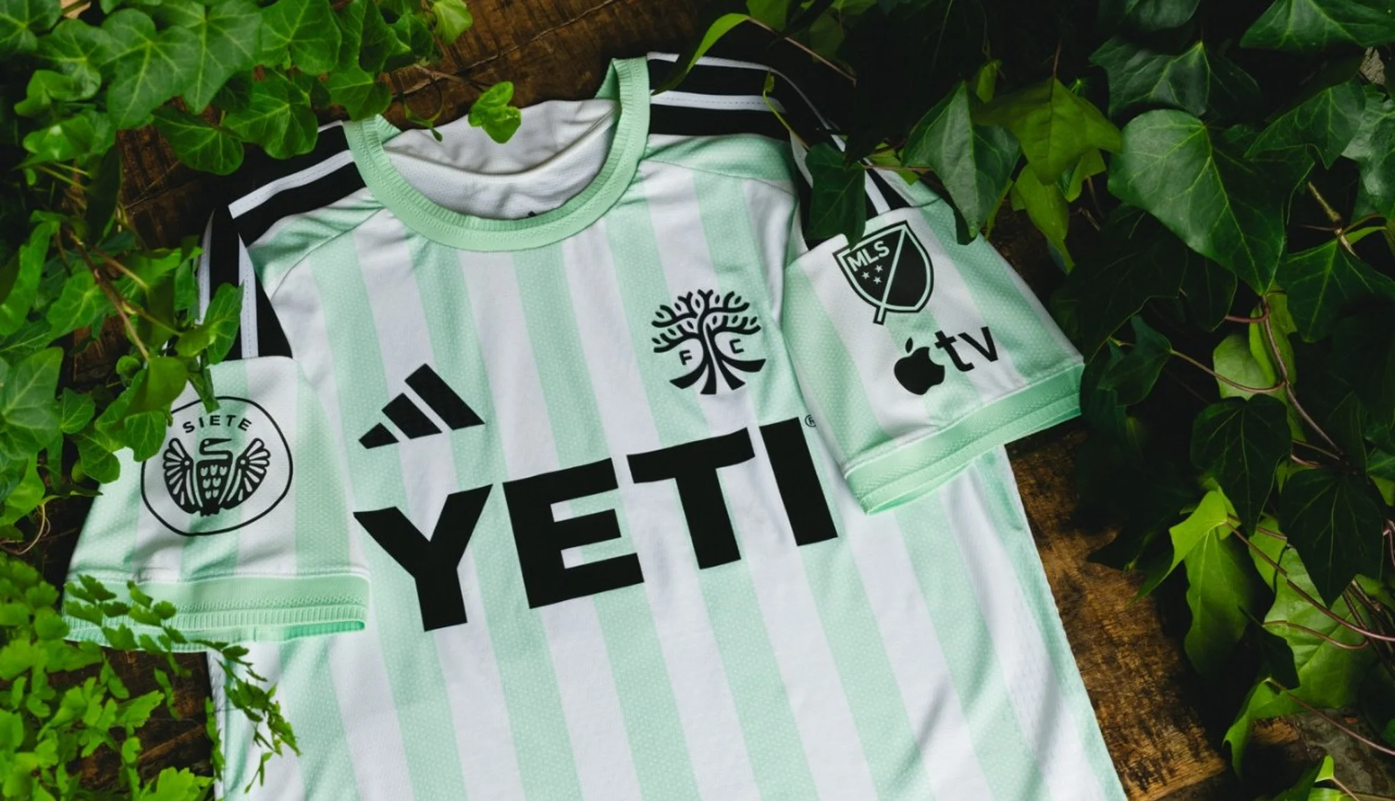 El Austin FC presenta su camiseta visitante 2026-2027 como homenaje a la naturaleza