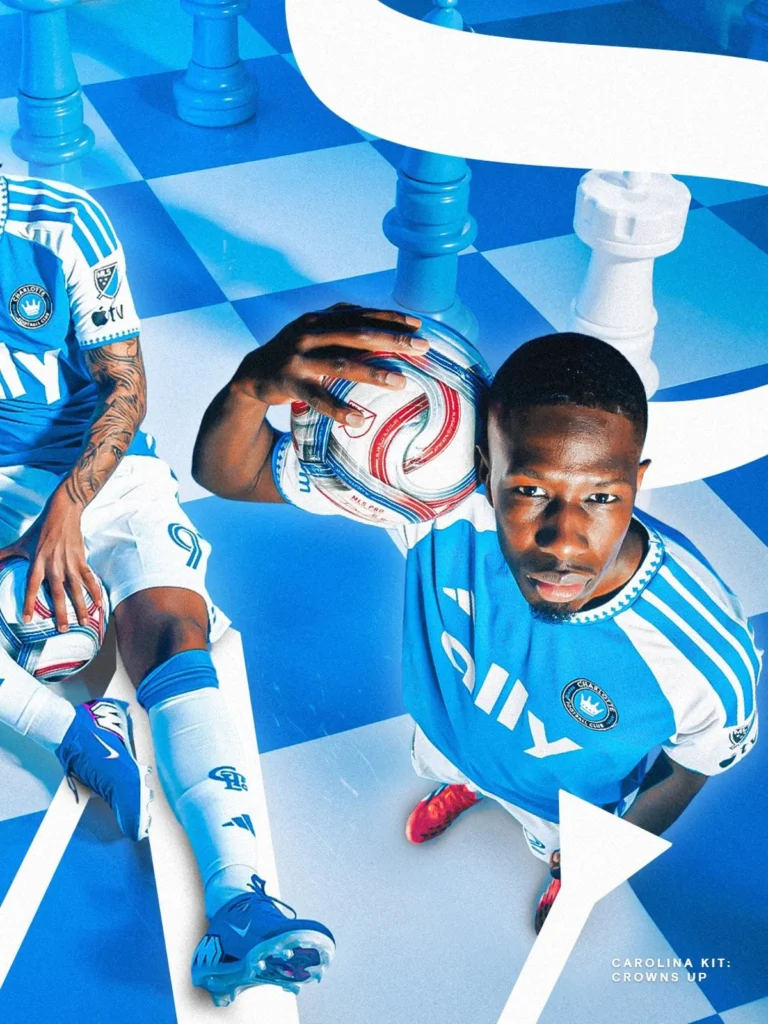 La corona del escudo se apodera de la camiseta local del Charlotte FC 2026-2027