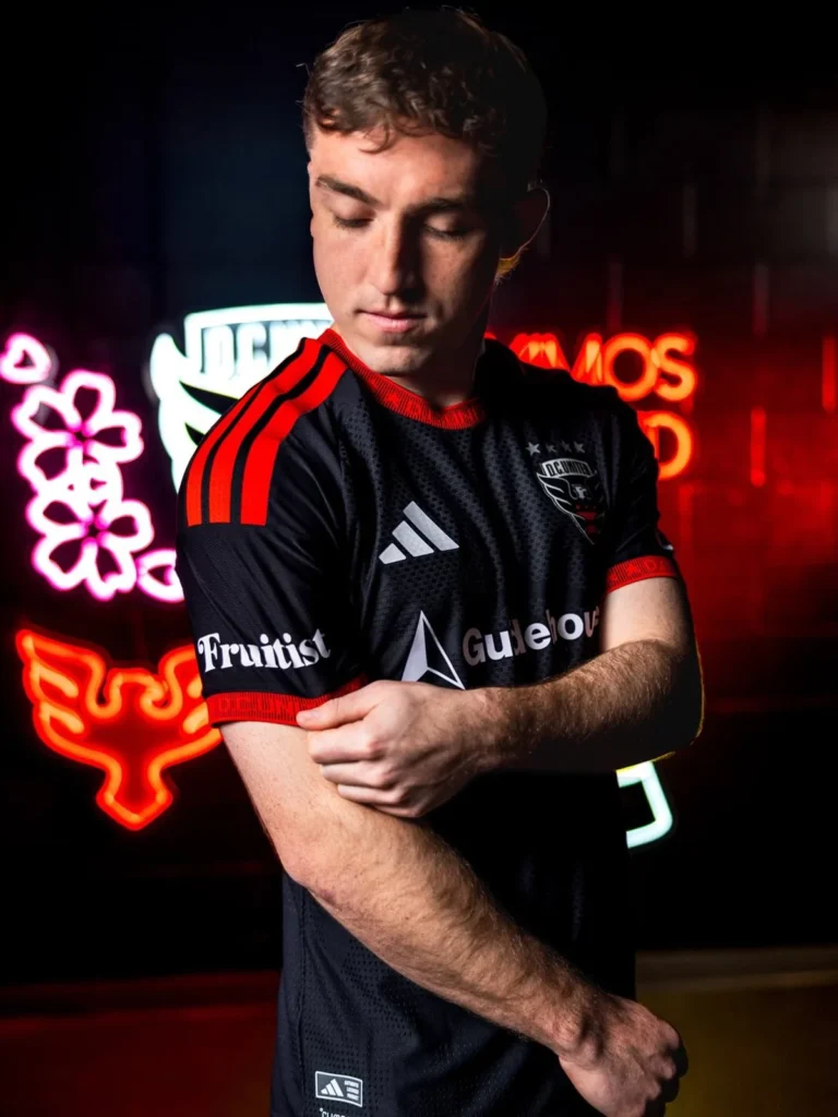 El DC United presenta su camiseta local 2026-2027 fiel al Black & Red