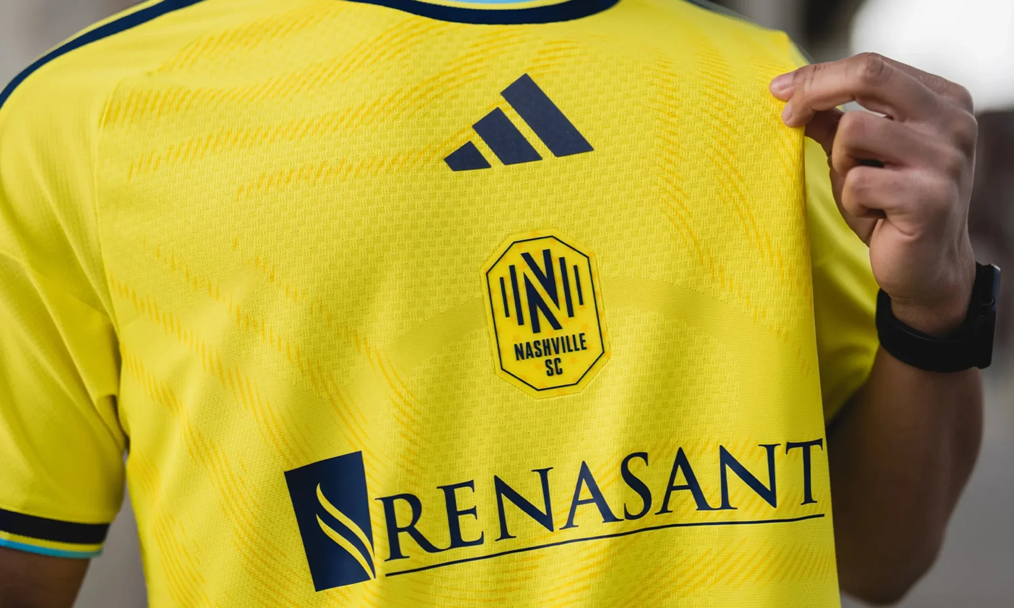 El Nashville SC convierte el ruido de su afición en la camiseta titular 2026-2027