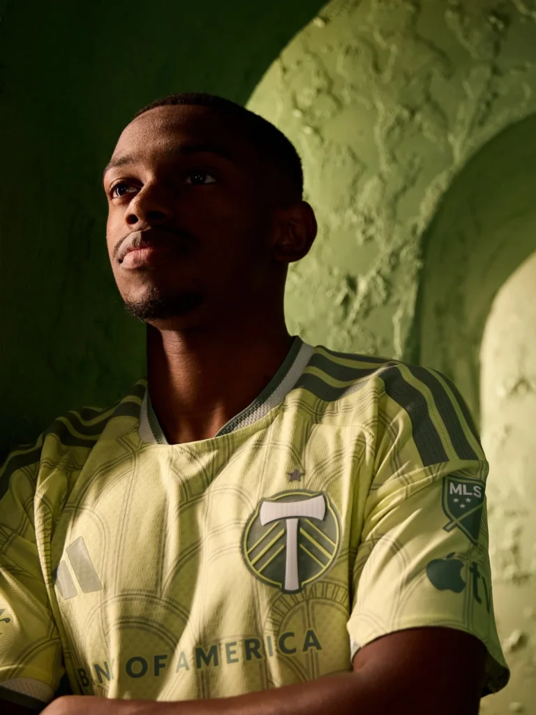 El Portland Timbers celebra el siglo de su estadio con la camiseta visitante 2026-2027