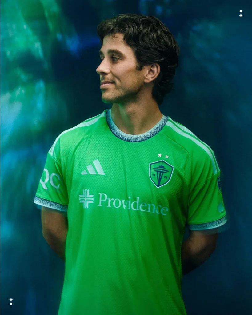 El Seattle Sounders rinde tributo al estado esmeralda en su camiseta titular 2026-2027