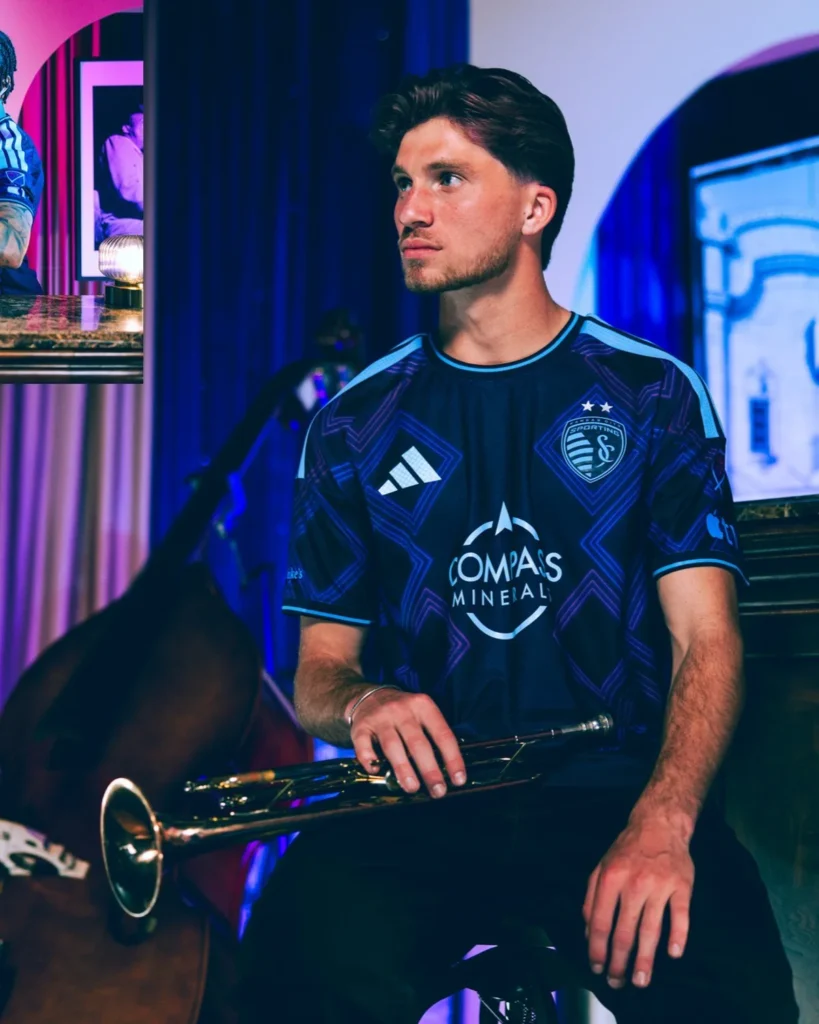 El Sporting Kansas City presenta su camiseta visitante 2026-2027 inspirada en el jazz