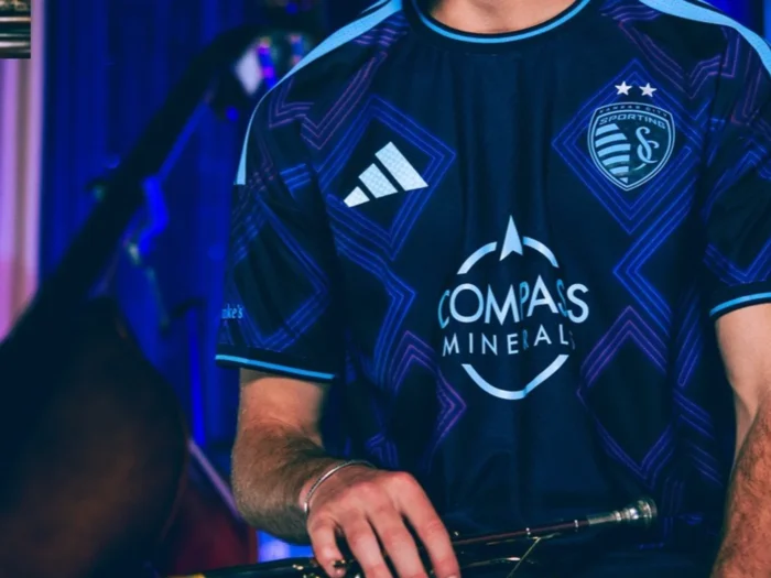 El Sporting Kansas City presenta su camiseta visitante 2026-2027 inspirada en el jazz
