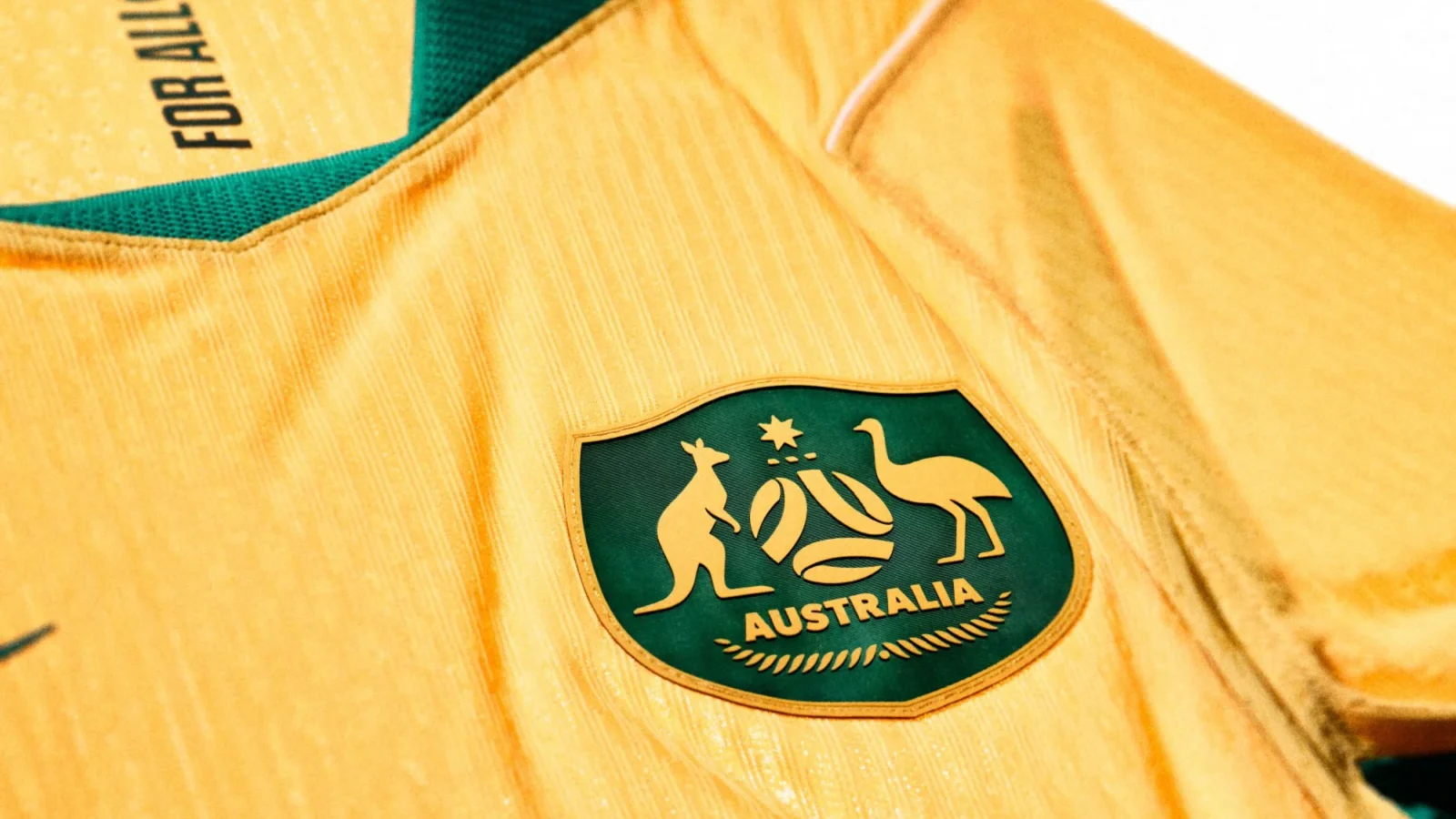 Australia mira a 2006 y a la Gran Barrera de Coral en sus camisetas para el Mundial 2026