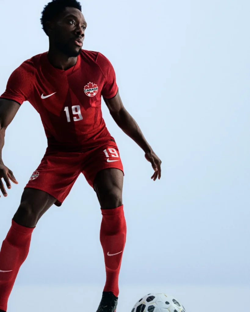 Canadá apunta al norte: la hoja de arce y el hielo agrietado del Mundial 2026