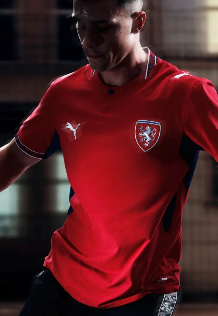 Chequia mira a 1996 y al cristal de Bohemia en sus camisetas del Mundial 2026