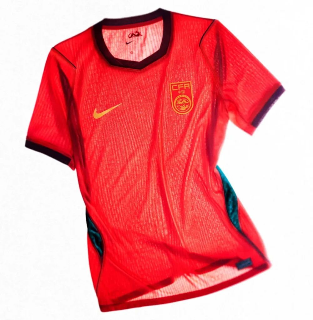 China convierte el Made in China en el relato de sus camisetas 2026-2027