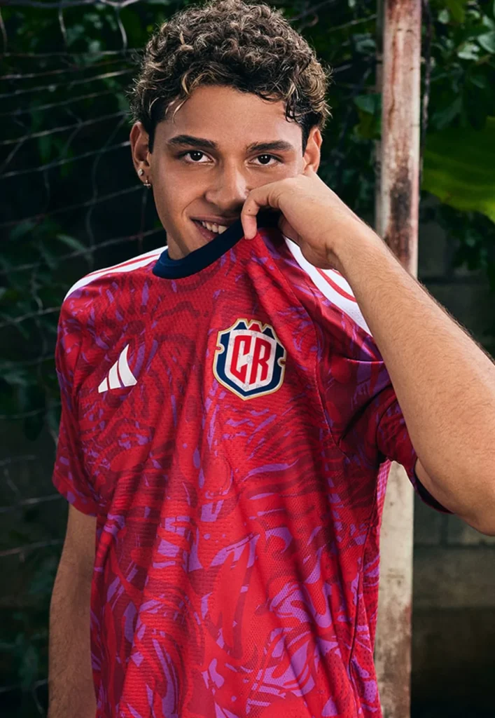 Costa Rica celebra el Pura Vida en sus camisetas para el Mundial 2026