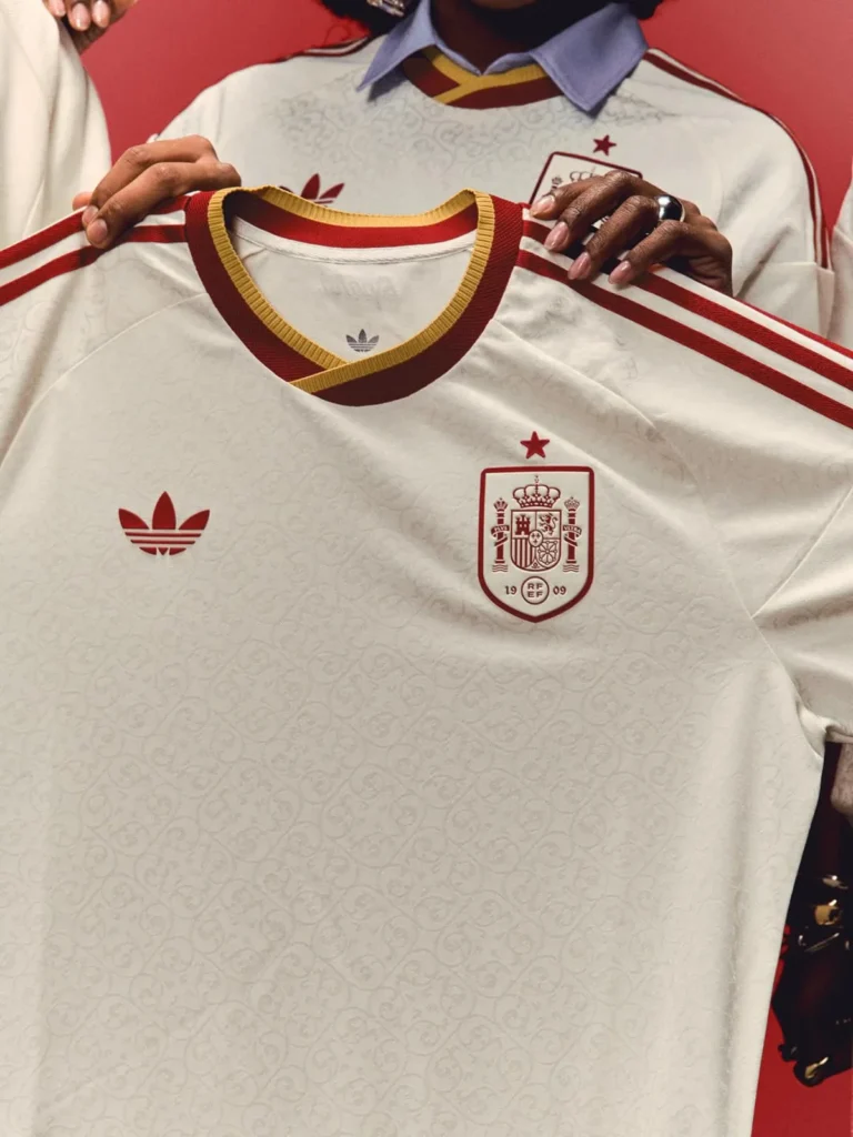 La camiseta visitante de España para el Mundial 2026 es una joya literaria