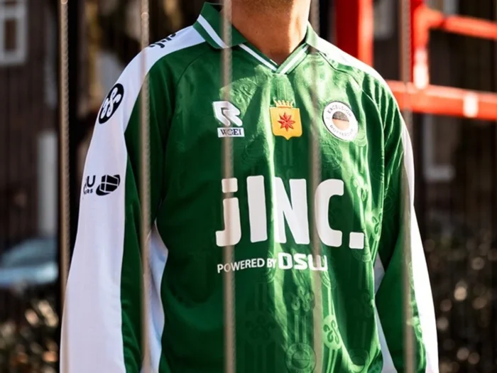 El Excelsior se viste de jacquard verde para el derbi de Róterdam