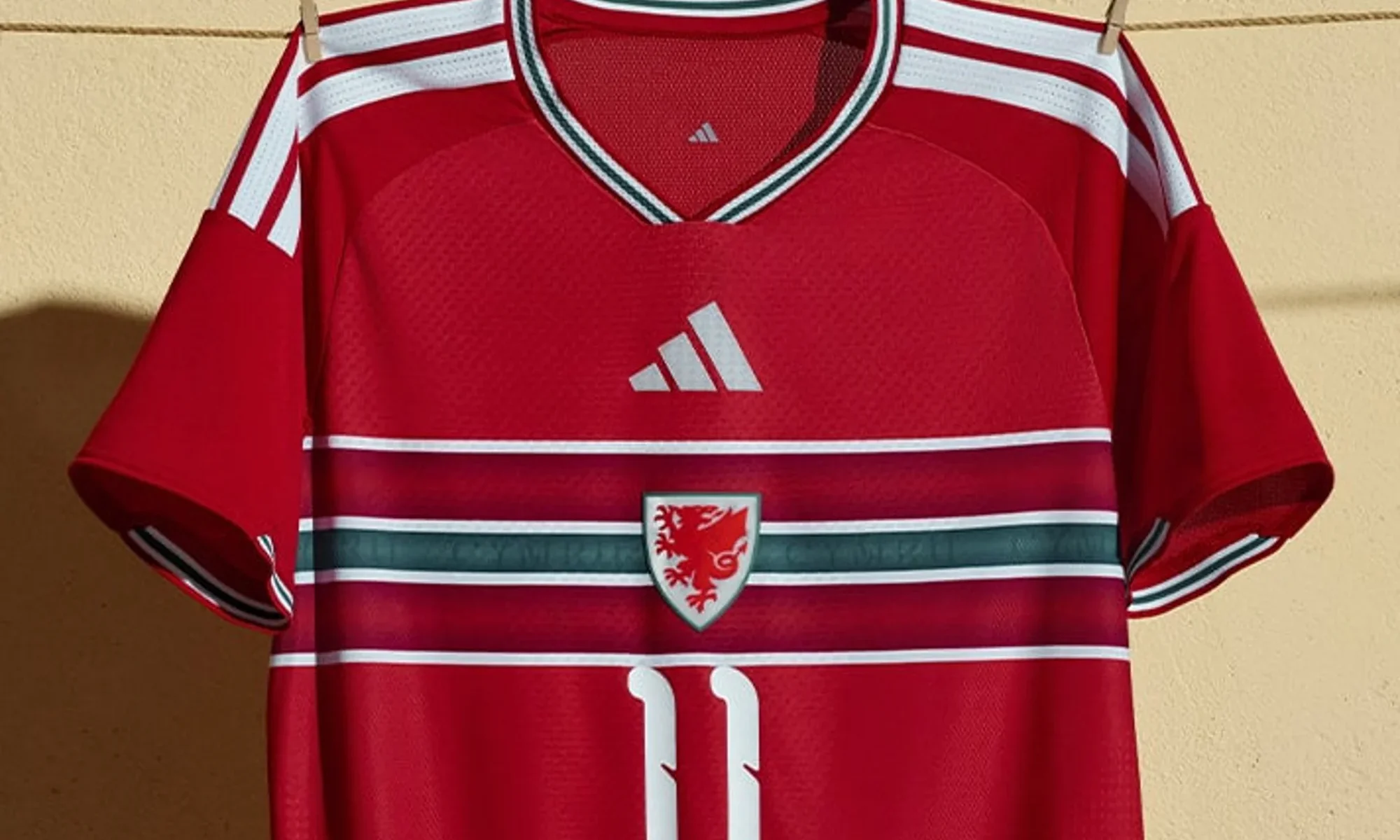 Gales viste el espíritu de Cymru y el dragón dorado de Glyndŵr