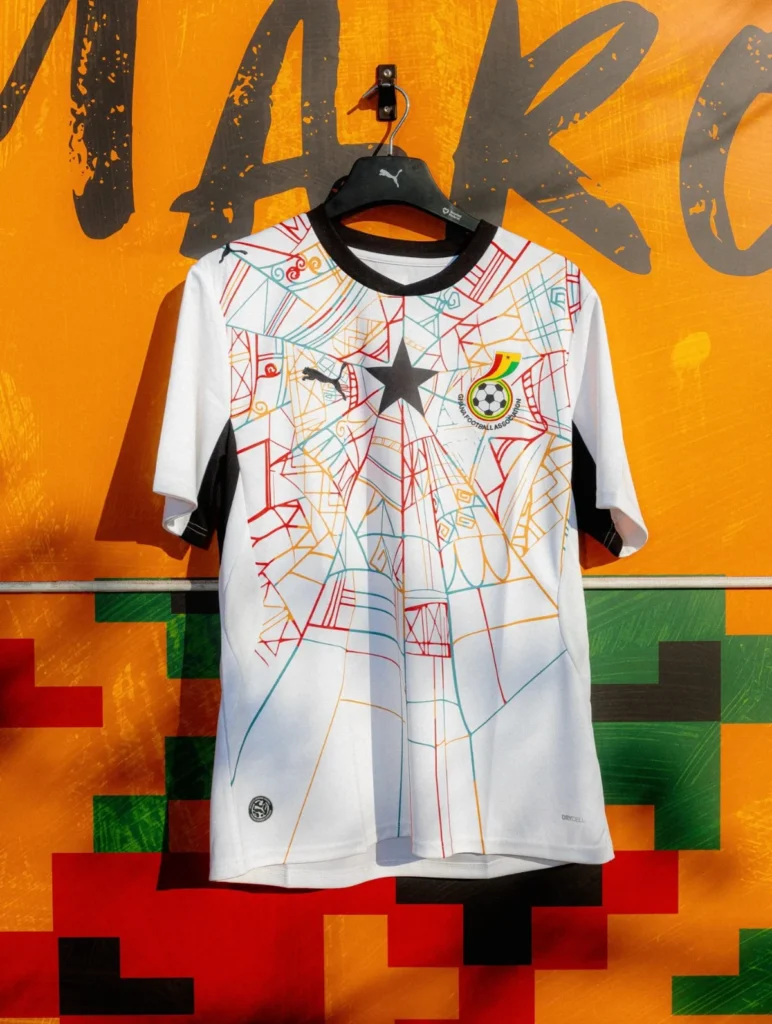 Ghana teje el kente y el mercado de Accra en sus camisetas del Mundial 2026