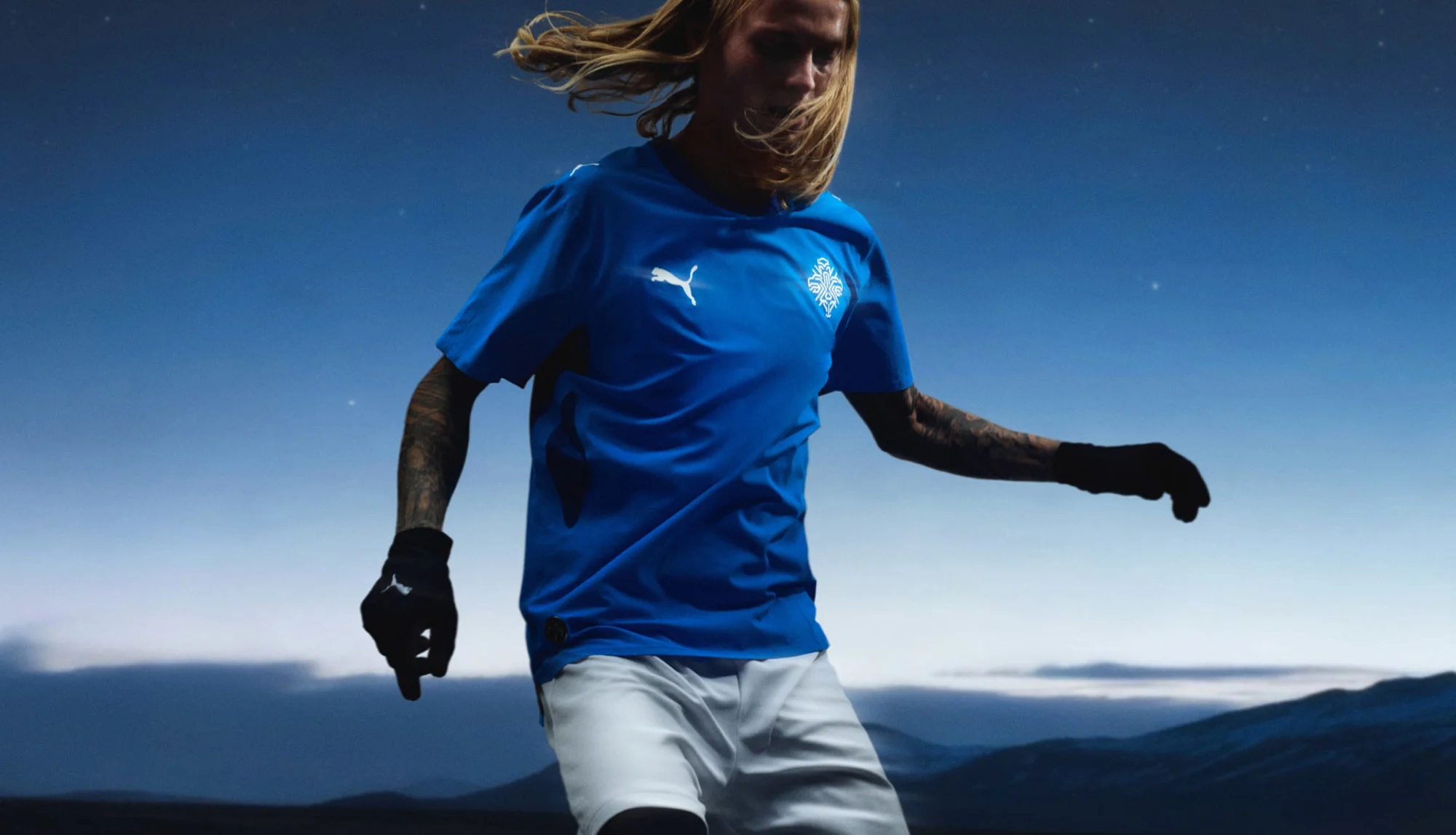 Islandia convierte el hielo y el fuego en sus camisetas 2026-2027