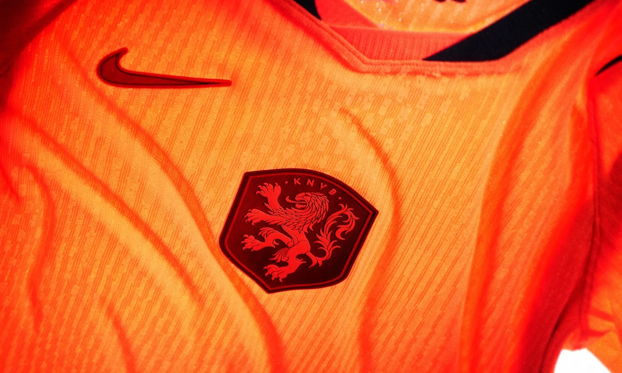 Países Bajos reinventa el naranja con su camiseta para el Mundial 2026