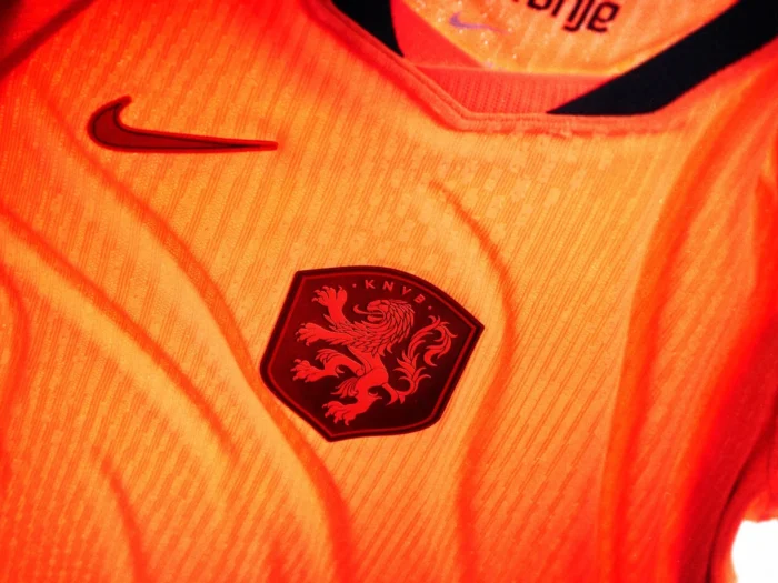 Países Bajos reinventa el naranja con su camiseta para el Mundial 2026
