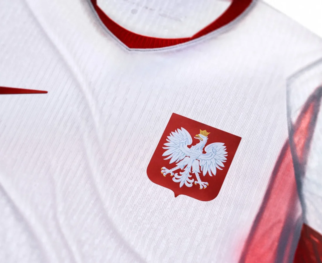 Polonia convierte la leyenda del águila blanca en sus camisetas 2026-2027