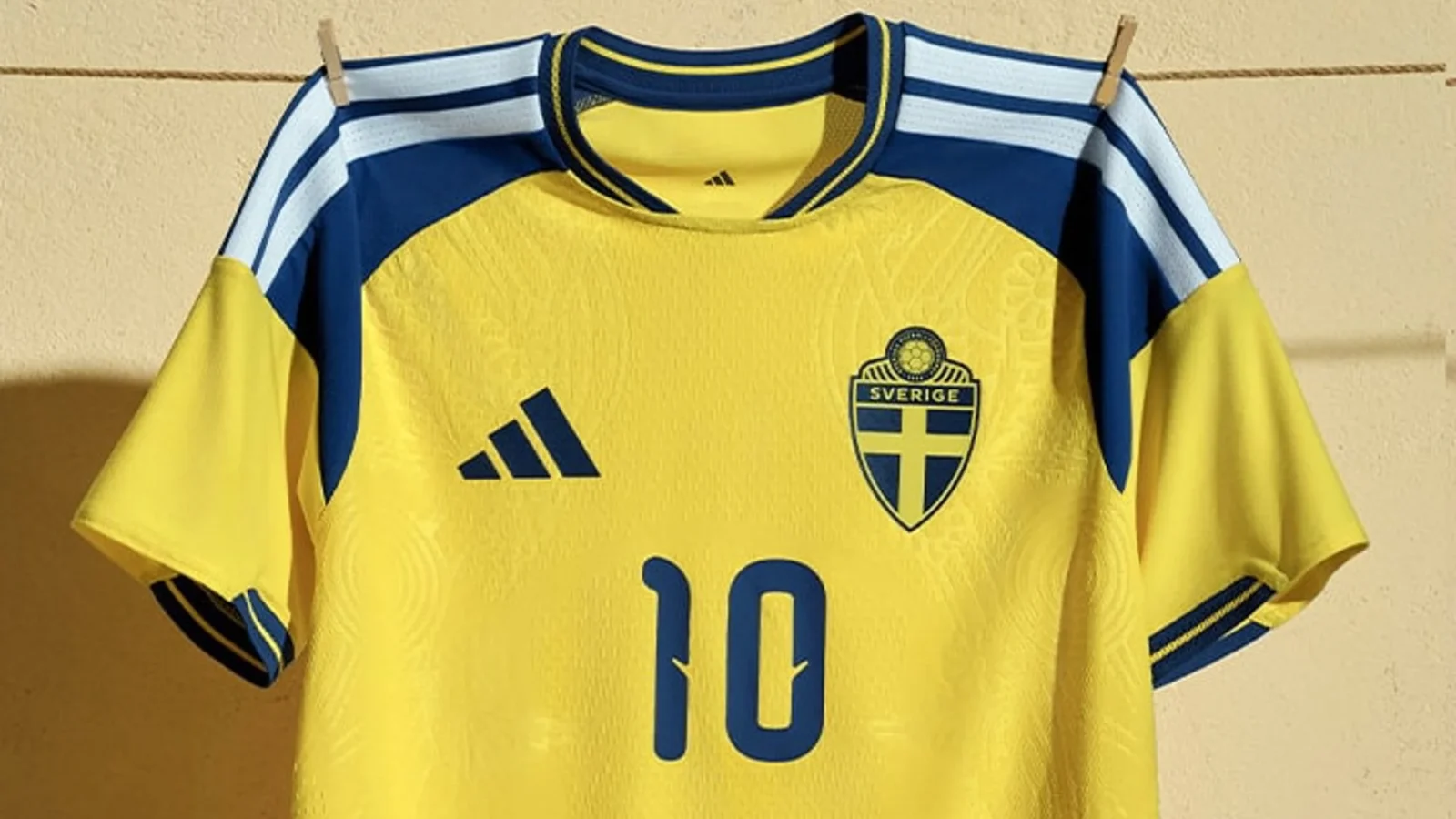 Suecia vuelve a los años setenta en sus camisetas 2026-2027