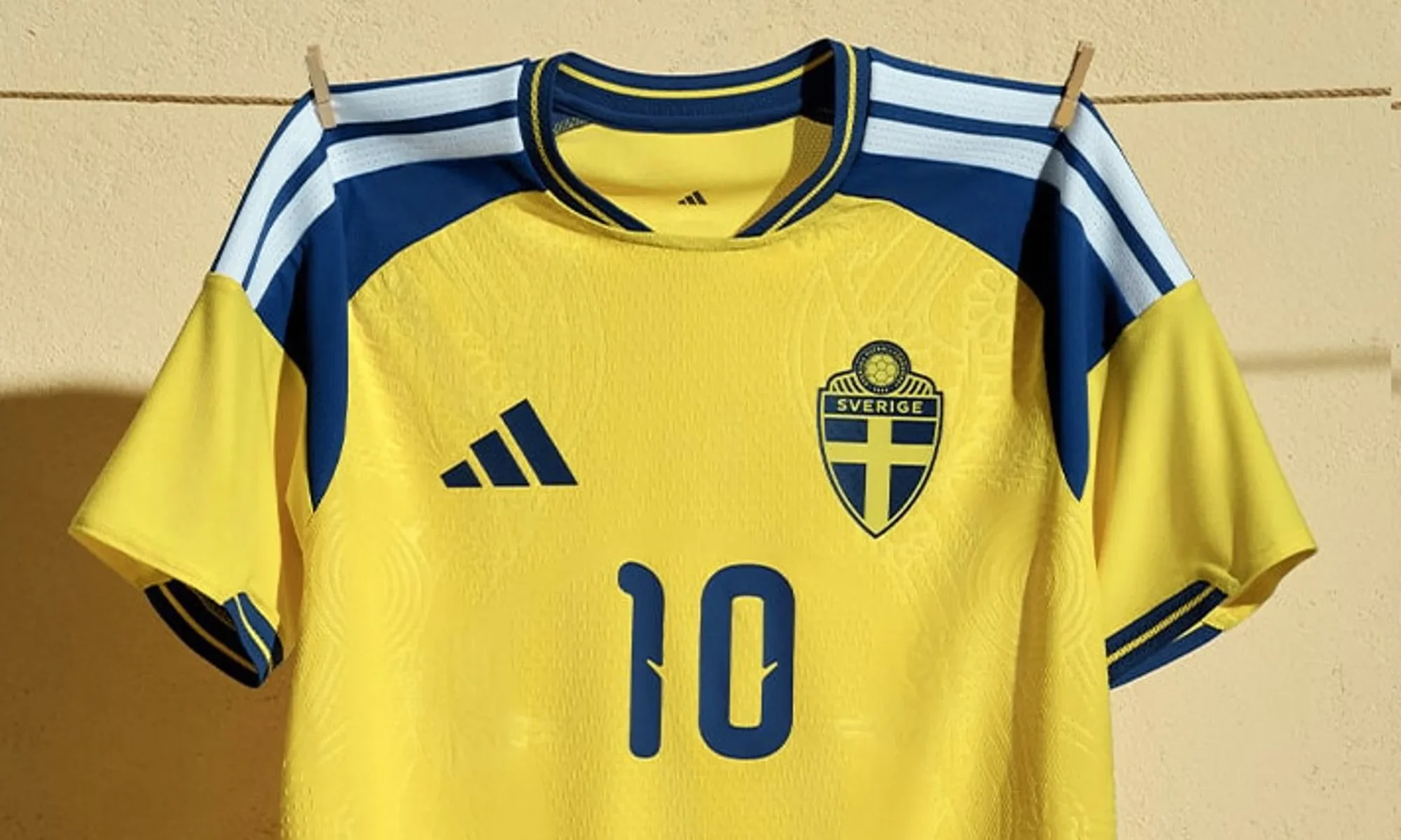 Suecia vuelve a los años setenta en sus camisetas 2026-2027
