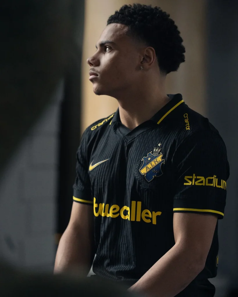 El AIK Fotboll celebra sus 135 años con las camisetas 2026-2027