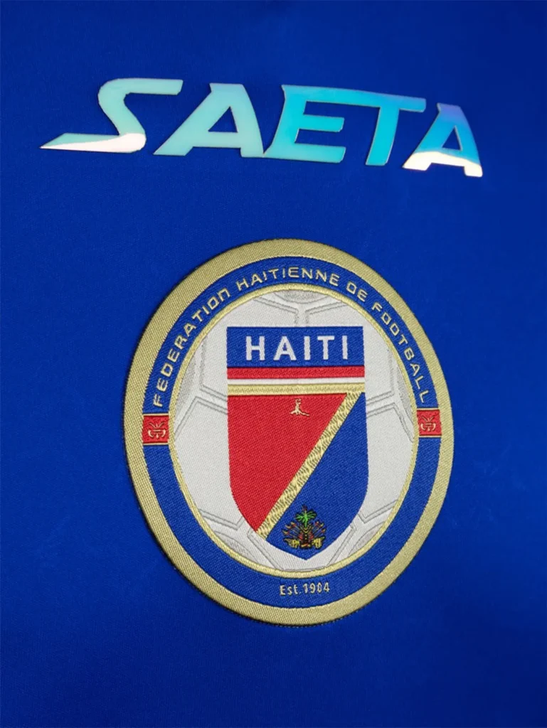 Haití presenta sus camisetas para el Mundial 2026 con Saeta