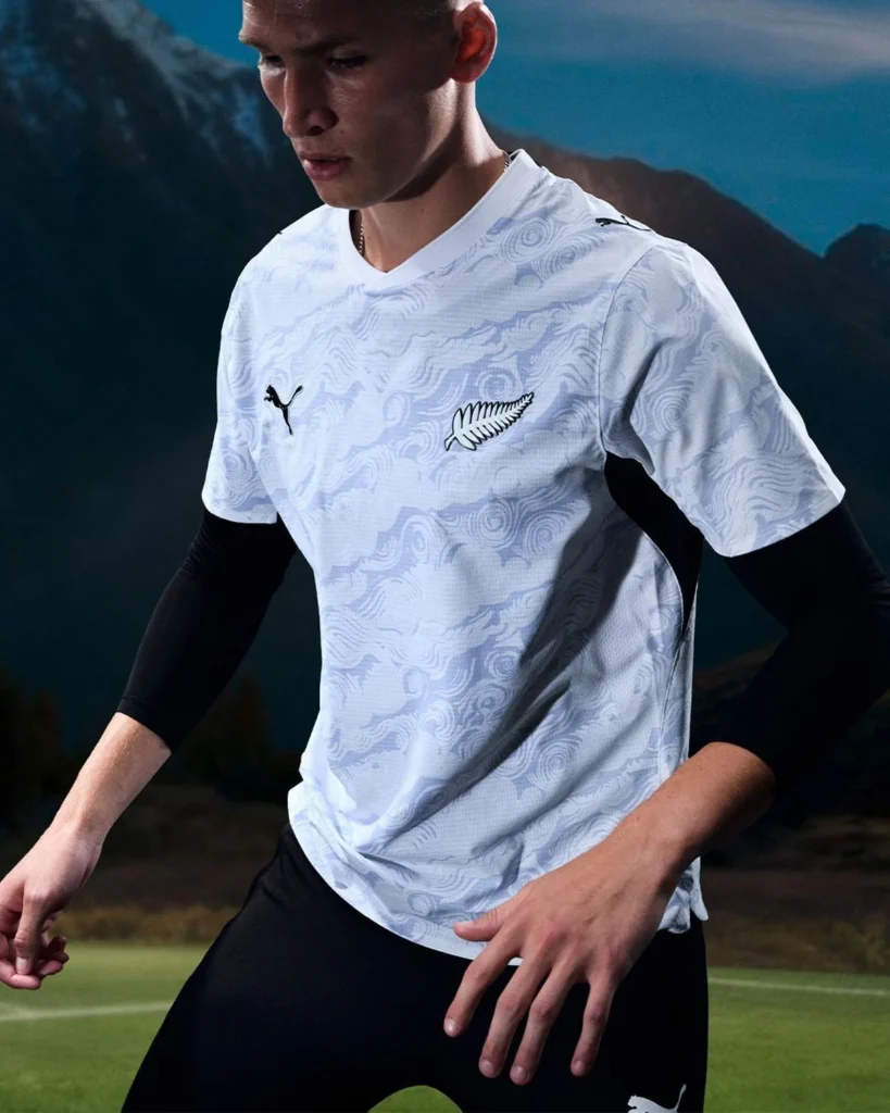 Nueva Zelanda presenta sus camisetas para el Mundial 2026 con PUMA