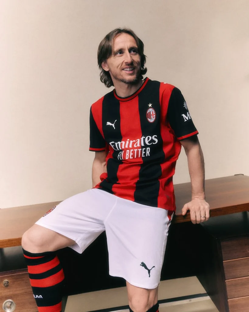 El AC Milan recupera las franjas anchas en su camiseta local 2026-2027