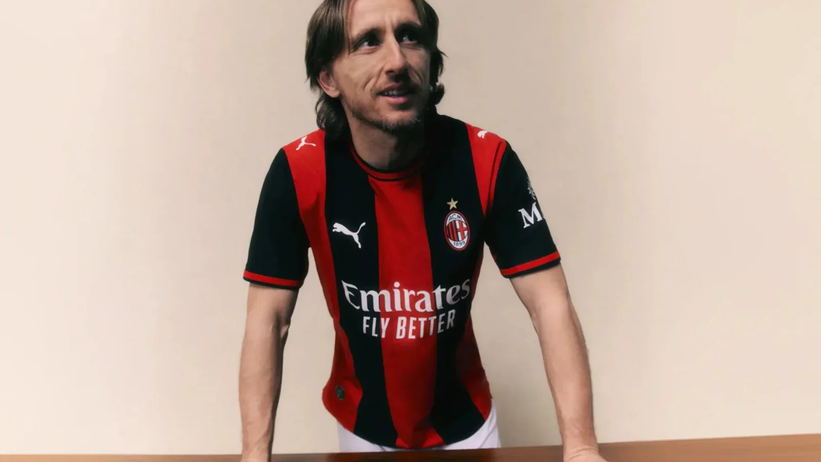 El AC Milan recupera las franjas anchas en su camiseta local 2026-2027