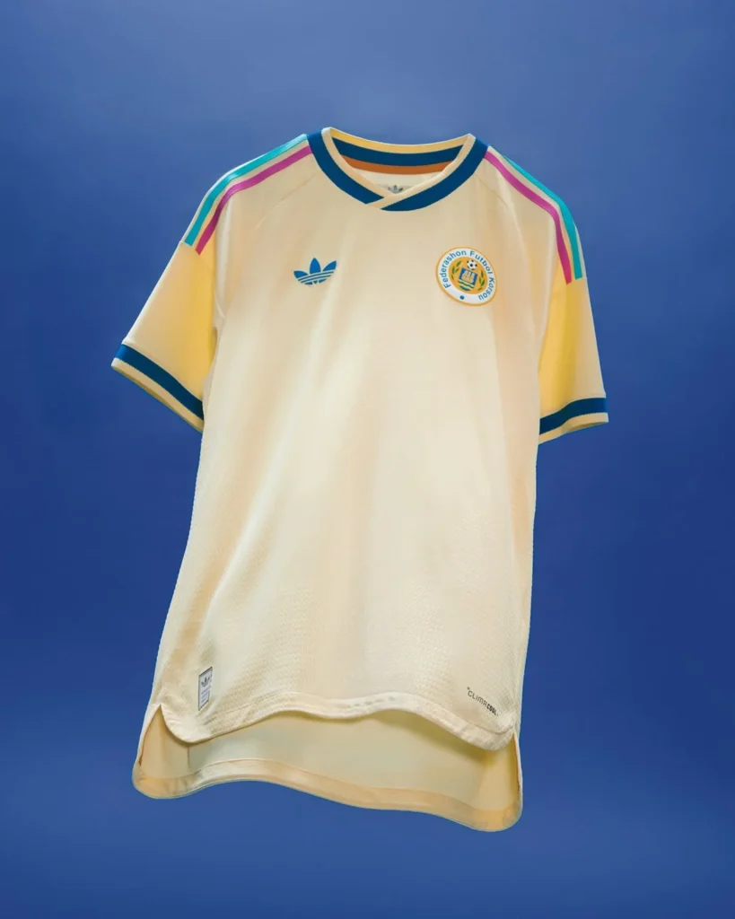 Curazao presenta sus camisetas para el Mundial 2026 con olas y fachadas de Willemstad
