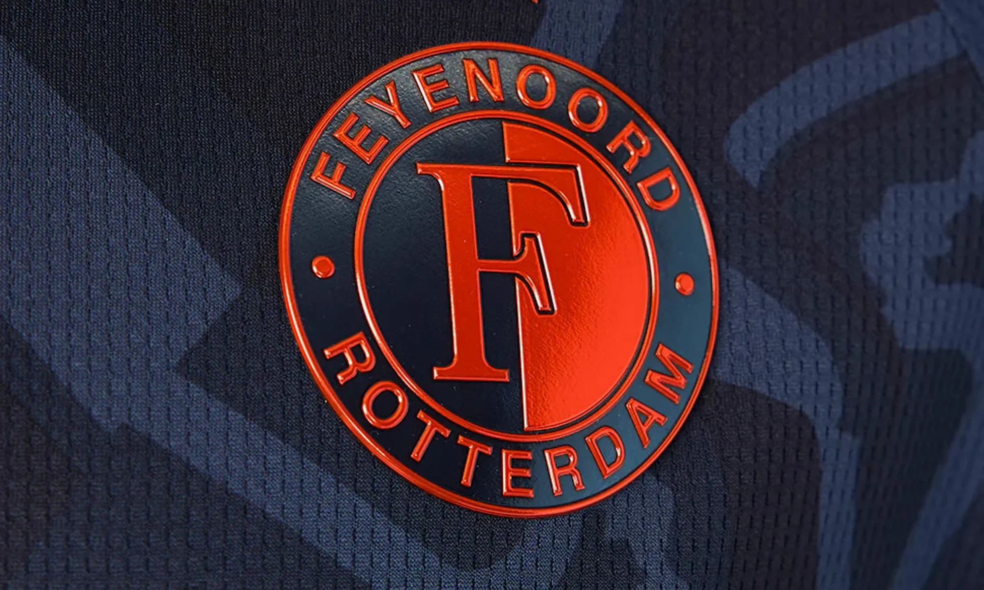 El Feyenoord lleva la arquitectura de De Kuip a su tercera camiseta 2026-2027