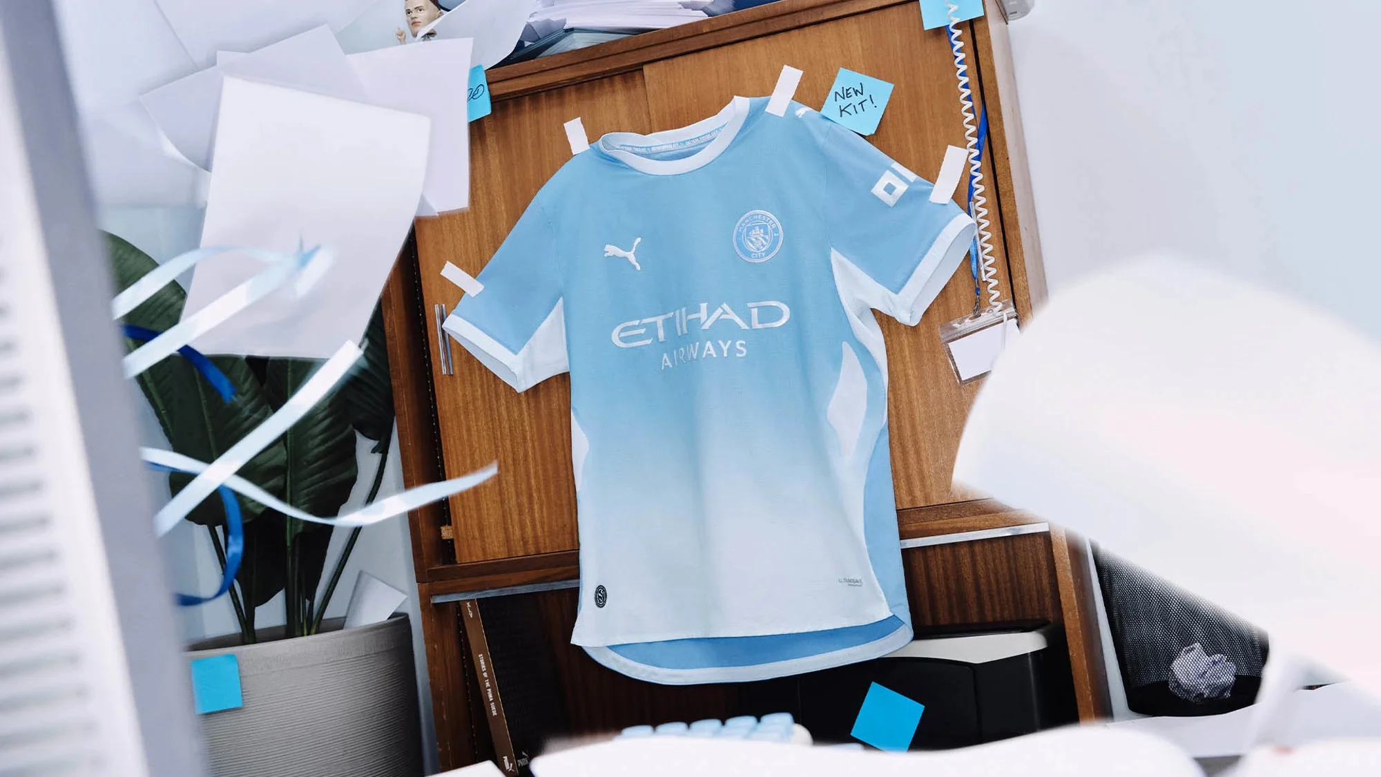 El Manchester City estrena un degradado en su camiseta local 2026-2027